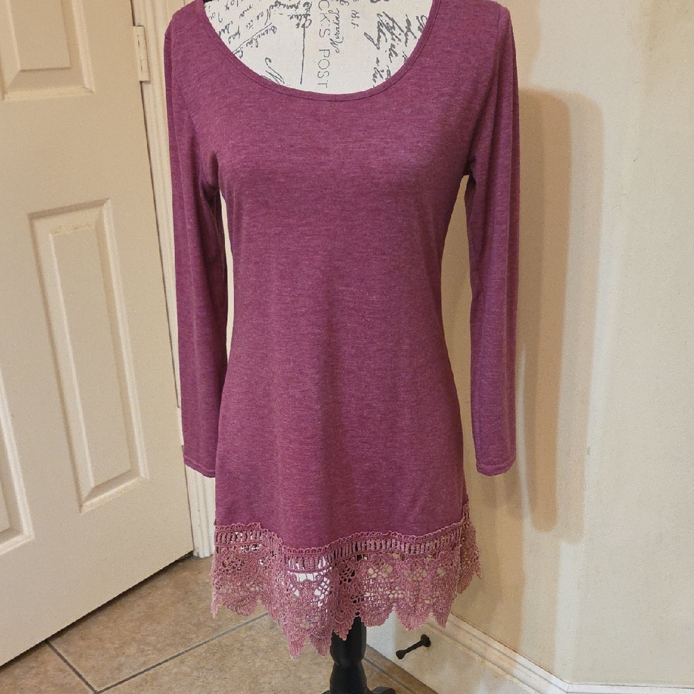 Source Unknown Purple Tunic with Lace Hem